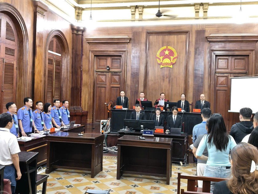 X&eacute;t xử ca sĩ Chi D&acirc;n, người mẫu An T&acirc;y v&agrave; 225 bị c&aacute;o trong đường d&acirc;y ma t&uacute;y đặc biệt lớn- Ảnh 1.