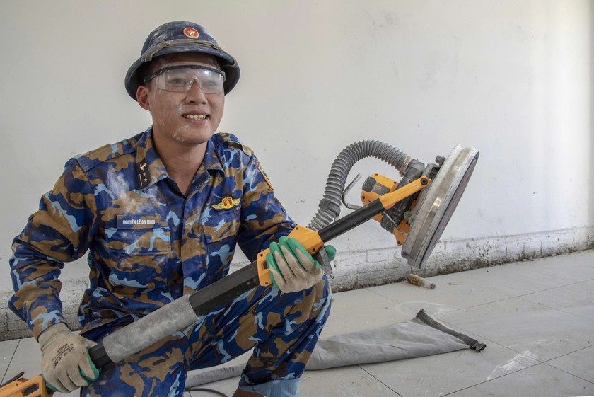 L&iacute;nh Hải qu&acirc;n 3 ca 4 k&iacute;p tr&ecirc;n c&ocirc;ng trường li&ecirc;n cấp bi&ecirc;n giới - Ảnh 5.