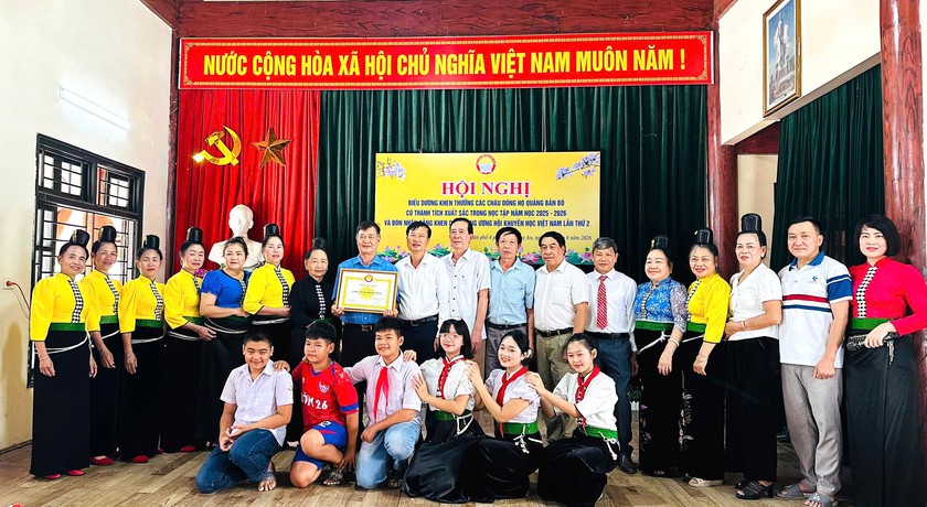 Dòng họ Quàng Bản Bó - điển hình xuất sắc trong phong trào khuyến học, khuyến tài tỉnh Sơn La - Ảnh 6.