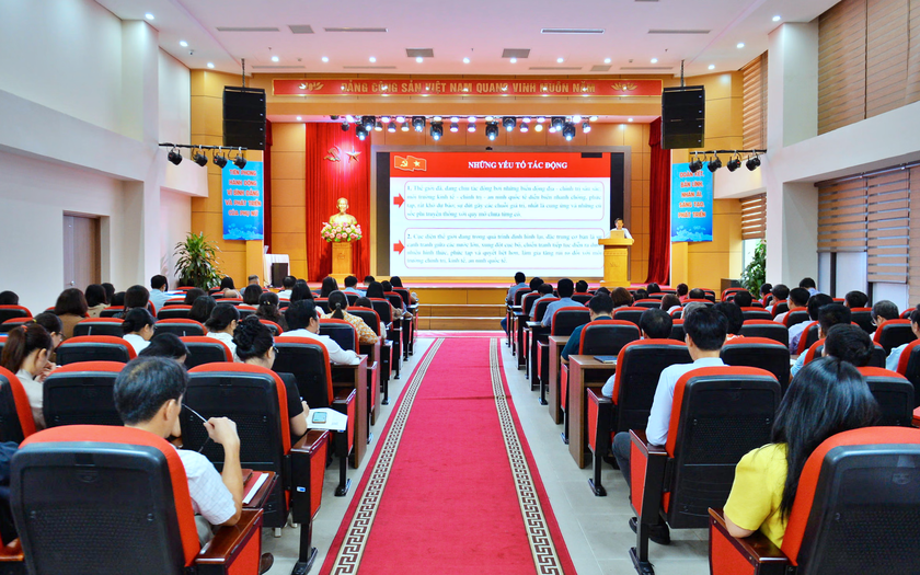 Cập nhật kiến thức nghiệp vụ xây dựng Đảng trong Đảng bộ MTTQ và các đoàn thể trung ương - Ảnh 2.