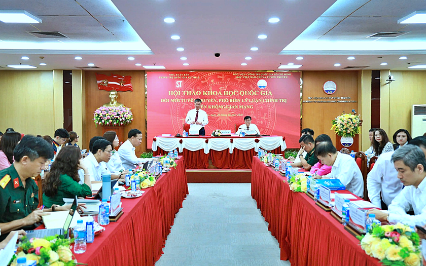 Hội thảo khoa học quốc gia "Đổi mới tuy&ecirc;n truyền, phổ biến l&yacute; luận ch&iacute;nh trị tr&ecirc;n kh&ocirc;ng gian mạng" - Ảnh 4.