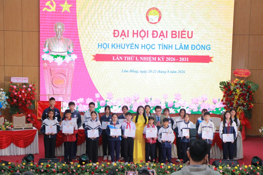 Hội Khuyến học L&acirc;m Đồng đẩy mạnh khuyến học, khuyến t&agrave;i, x&acirc;y dựng x&atilde; hội học tập giai đoạn 2026-2031 - Ảnh 7.