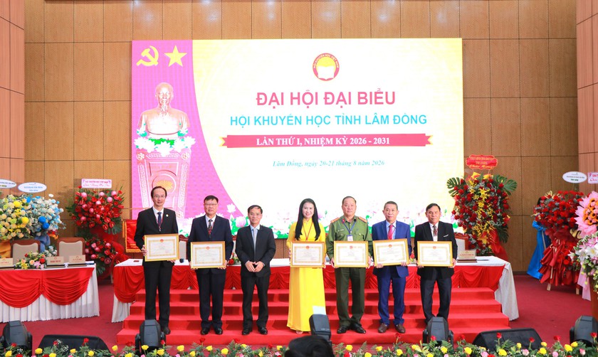 Hội Khuyến học L&acirc;m Đồng đẩy mạnh khuyến học, khuyến t&agrave;i, x&acirc;y dựng x&atilde; hội học tập giai đoạn 2026-2031 - Ảnh 6.