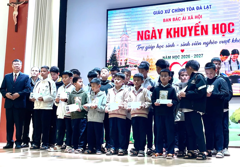 Hơn 264 triệu đồng "Ngày Khuyến học" tiếp sức học sinh, sinh viên Đà Lạt năm học mới - Ảnh 1.