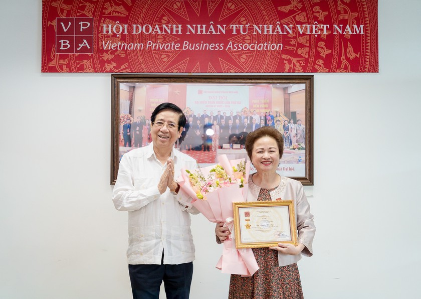Anh h&ugrave;ng Lao động Nguyễn Thị Nga được bầu l&agrave;m Chủ tịch Hội Doanh nh&acirc;n Tư nh&acirc;n Việt Nam - Ảnh 2.