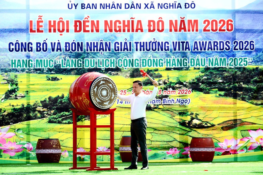 Tưng bừng khai hội đền Nghĩa Đô - Ảnh 6.