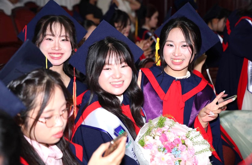 Ch&iacute;nh s&aacute;ch hỗ trợ du học v&agrave; thỉnh giảng ng&agrave;nh trọng điểm: Bước chuyển từ "trợ cấp" sang "đầu tư chiến lược" - Ảnh 1.