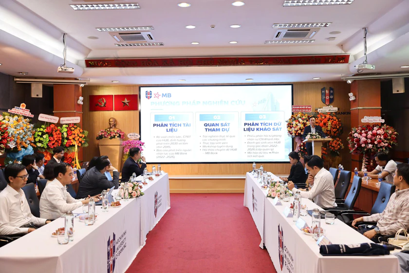 Trường Đại học Ng&acirc;n h&agrave;ng 50 năm khẳng định vị thế dẫn đầu trong đ&agrave;o tạo nguồn nh&acirc;n lực chất lượng cao - Ảnh 3.