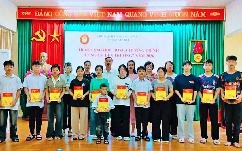 Hội Khuyến học tỉnh Sơn La khởi động Chương tr&igrave;nh "C&ugrave;ng em đến trường" năm 2026 - Ảnh 1.