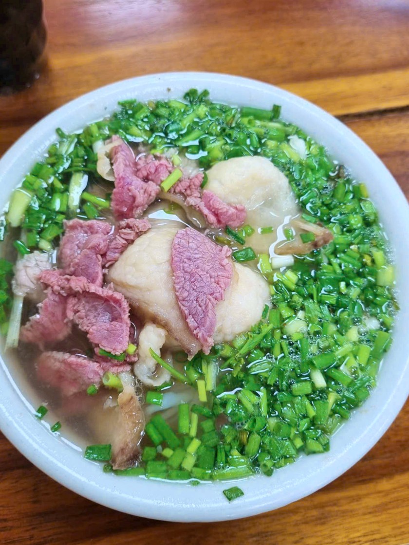H&agrave; Nội m&ugrave;a thu v&agrave; m&ugrave;i vị k&yacute; ức của phở  - Ảnh 2.