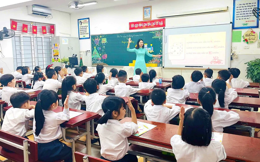 Thay vì siết biên chế giáo viên, hãy tận dụng AI để tái đầu tư chất lượng giáo dục - Ảnh 1.