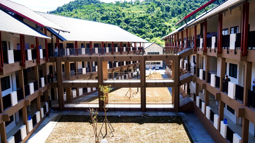 Trường Phổ th&ocirc;ng d&acirc;n tộc nội tr&uacute; Tiểu học v&agrave; THCS Mường Khương sẵn s&agrave;ng cho ng&agrave;y khai giảng - Ảnh 2.