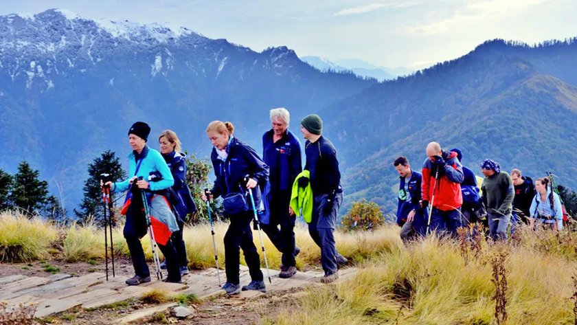 Nepal &ldquo;đứt g&atilde;y&rdquo; du lịch sau thảm hoạ lũ qu&eacute;t như &ldquo;s&oacute;ng thần từ tr&ecirc;n trời&rdquo; - Ảnh 2.