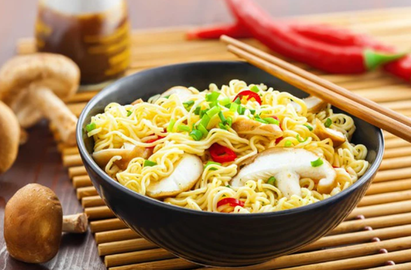 Việt Nam đứng thứ 4 thế giới về tiêu thụ mì ăn liền, 3 nước nào đứng đầu? - Ảnh 1.