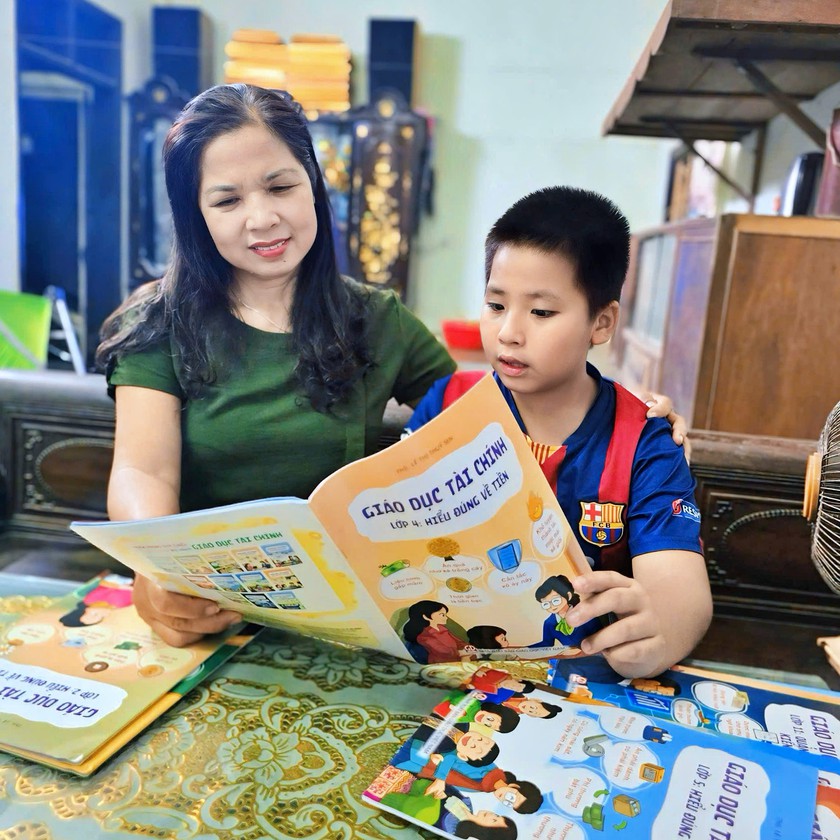 Cấp thiết phải đưa gi&aacute;o dục t&agrave;i ch&iacute;nh th&ocirc;ng minh v&agrave;o trường học v&agrave; gia đ&igrave;nh - Ảnh 2.