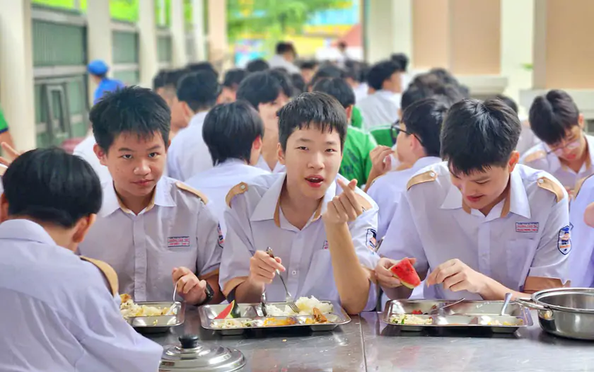 Quản l&yacute; suất ăn b&aacute;n tr&uacute;, gi&aacute;m s&aacute;t chất lượng suất ăn bằng phần mềm - Ảnh 1.