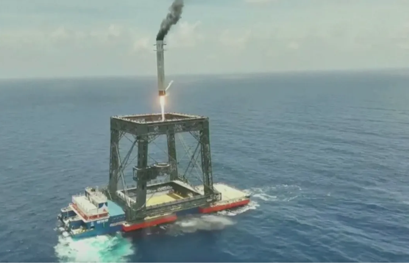 T&ecirc;n lửa SpaceX quay về gần đ&uacute;ng bệ ph&oacute;ng: C&ocirc;ng nghệ đang thay đổi ng&agrave;nh c&ocirc;ng nghiệp vũ trụ - Ảnh 3.