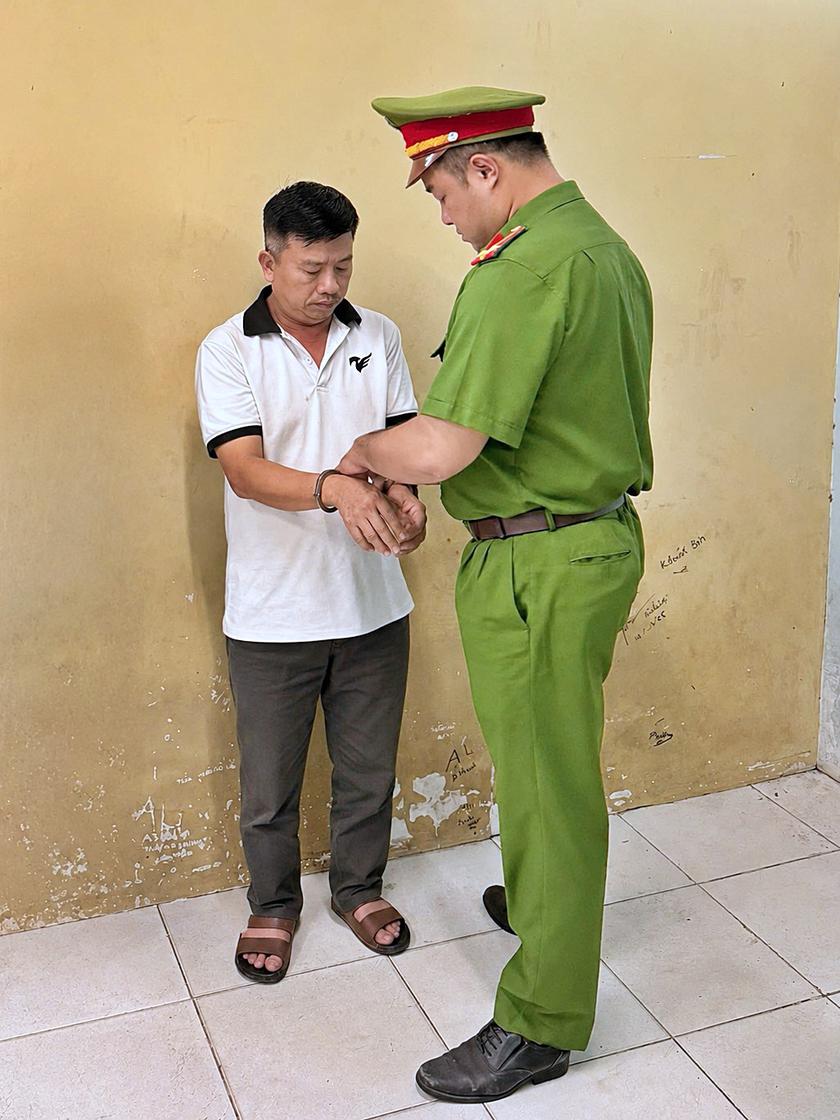 Bắt nguyên Trưởng Ban quản lý Chung cư 1050 căn lừa đảo chiếm đoạt tài sản - Ảnh 2.