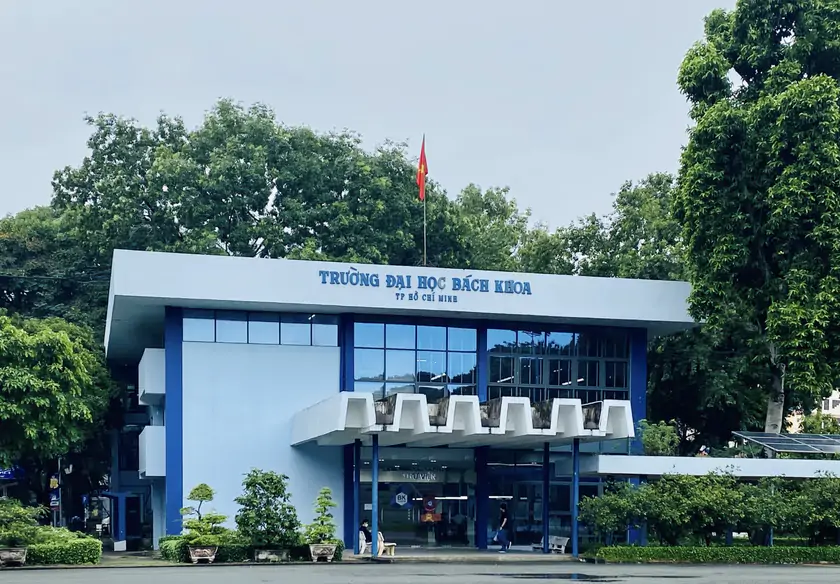 Trường Đại học B&aacute;ch khoa Th&agrave;nh phố Hồ Ch&iacute; Minh c&ocirc;ng bố điểm chuẩn phương thức x&eacute;t tuyển tổng hợp - Ảnh 1.