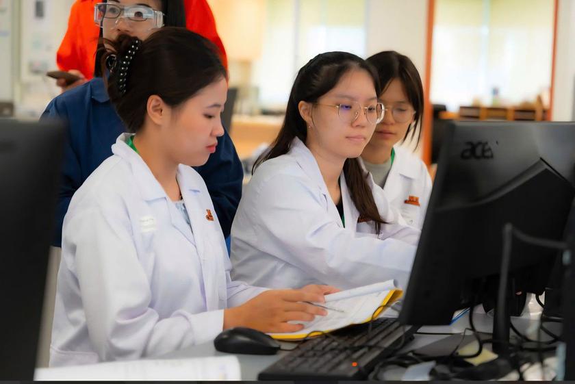 Điểm chuẩn 12 trường thuộc Đại học Quốc gia H&agrave; Nội năm 2026 - Ảnh 1.