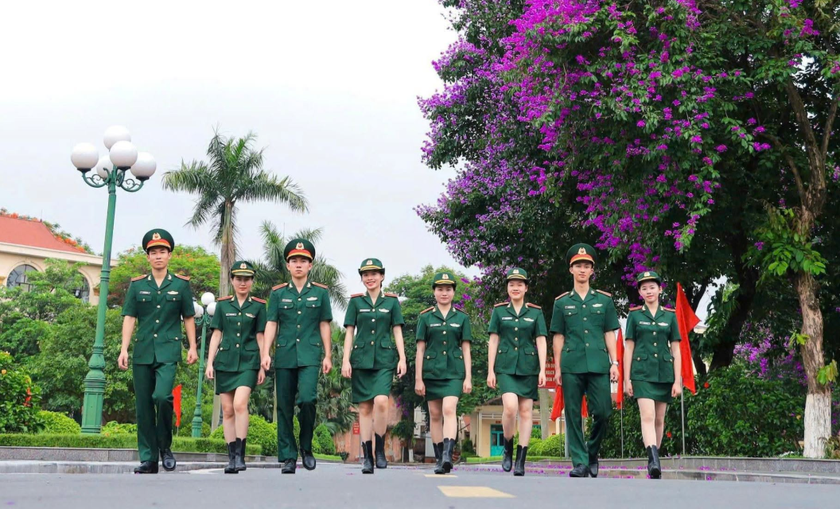 Trường qu&acirc;n đội đầu ti&ecirc;n c&ocirc;ng bố điểm chuẩn - Ảnh 1.