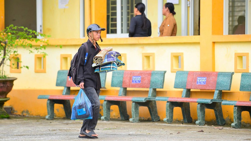 Gần 10.000 học sinh vùng biên giới Thanh Hóa háo hức trở lại trường học - Ảnh 3.