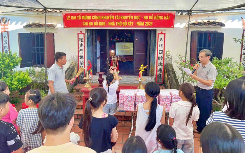 Khuyến học Ninh B&igrave;nh lan tỏa y&ecirc;u thương, tiếp sức gần 33.000 học sinh tới trường - Ảnh 5.