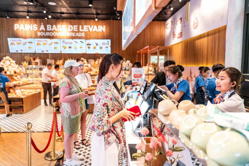 Đ&agrave; Nẵng: V&eacute; c&aacute;p treo B&agrave; N&agrave; đồng gi&aacute; 500 ng&agrave;n đồng cho giới trẻ lứa tuổi 18 - 25- Ảnh 4.
