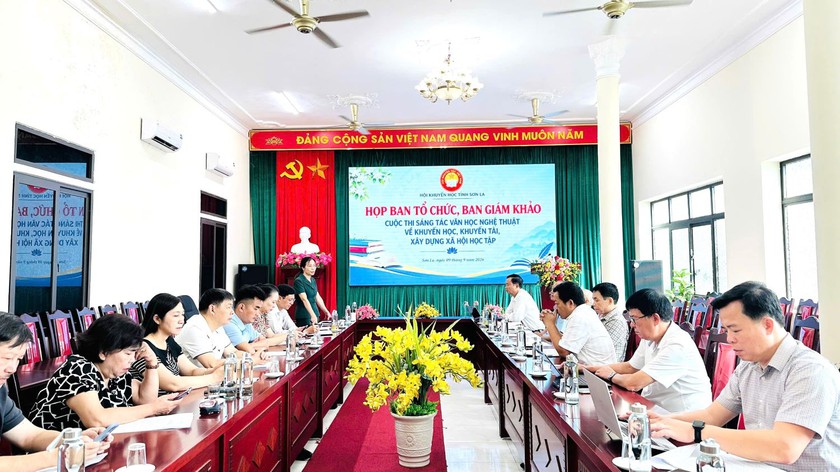 Sơn La chấm giải Cuộc thi s&aacute;ng t&aacute;c văn học, nghệ thuật về khuyến học, khuyến t&agrave;i  - Ảnh 1.