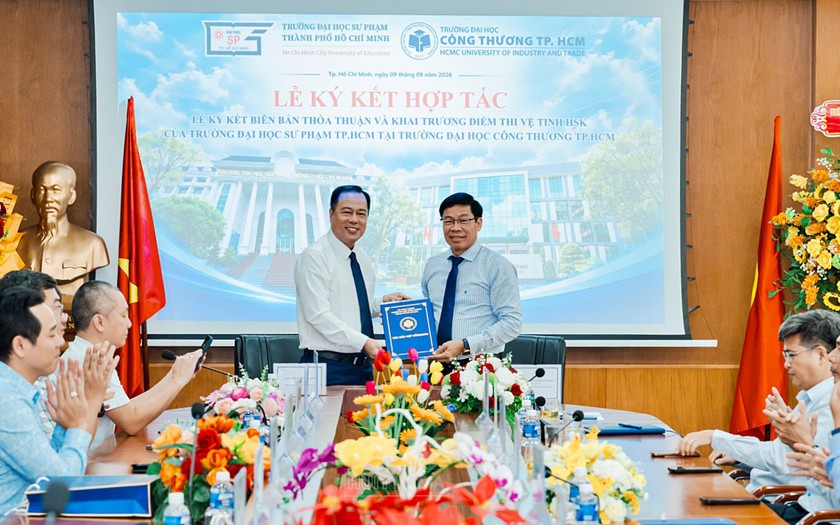 Hai trường đại học ký kết khai trương điểm thi vệ tinh HSK - Ảnh 1.