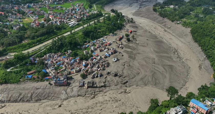 S&ocirc;ng băng Himalaya đang thay đổi thế n&agrave;o sau thảm họa lũ qu&eacute;t ở Nepal? - Ảnh 3.