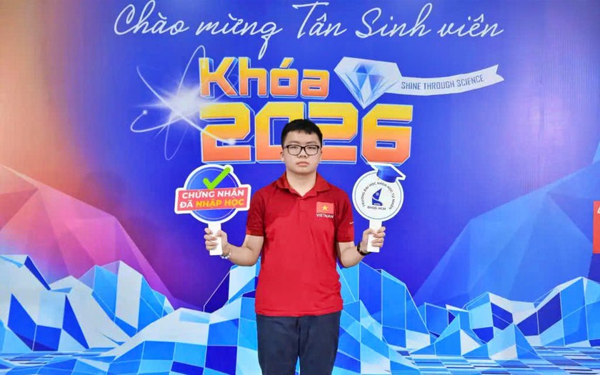Một trường Đại học thuộc Đại học Quốc gia Th&agrave;nh phố Hồ Ch&iacute; Minh trao 29 tỷ đồng học bổng cho t&acirc;n sinh vi&ecirc;n - Ảnh 2.
