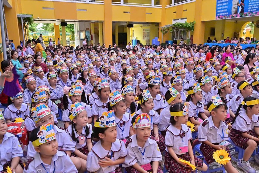 Nhiều trường tại Thành phố Hồ Chí Minh thông báo không thu quỹ lớp, quỹ trường, quỹ phụ huynh - Ảnh 1.