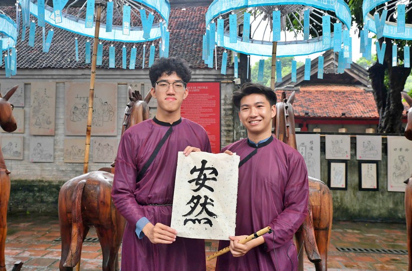 "N&eacute;t chữ an nhi&ecirc;n"  - Ảnh 9.