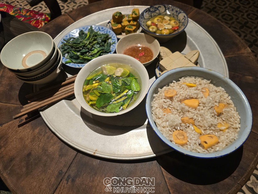 Tour y&ecirc;u nước - Giới trẻ trải nghiệm lịch sử kh&ocirc;ng chỉ qua s&aacute;ch gi&aacute;o khoa- Ảnh 4.