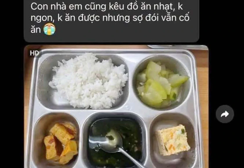 Phụ huynh 'nghẹn ng&agrave;o' khi nh&igrave;n thấy suất cơm 30 ng&agrave;n đồng - Ảnh 3.