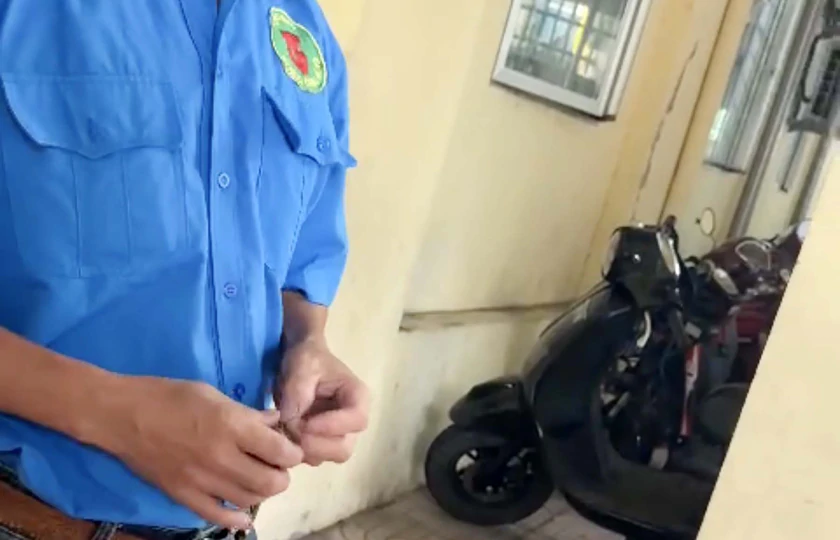 Phụ huynh 'nghẹn ng&agrave;o' khi nh&igrave;n thấy suất cơm 30 ng&agrave;n đồng - Ảnh 2.