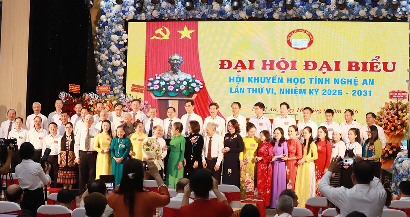 &Ocirc;ng Nguyễn Thanh Hiền t&aacute;i đắc cử Chủ tịch Hội Khuyến học tỉnh Nghệ An - Ảnh 10.
