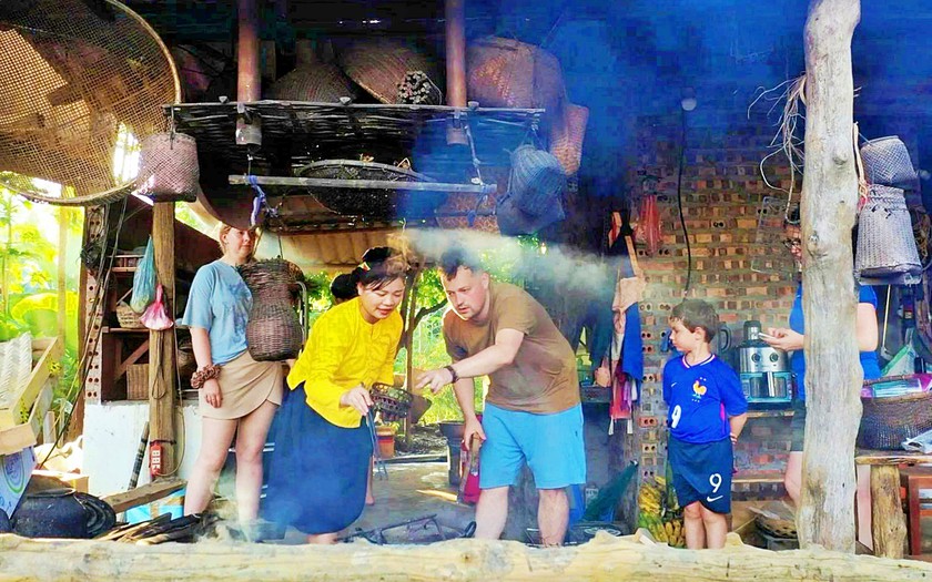 Kh&aacute;m ph&aacute; "L&agrave;ng du lịch tốt nhất" L&acirc;m Thượng - Ảnh 1.