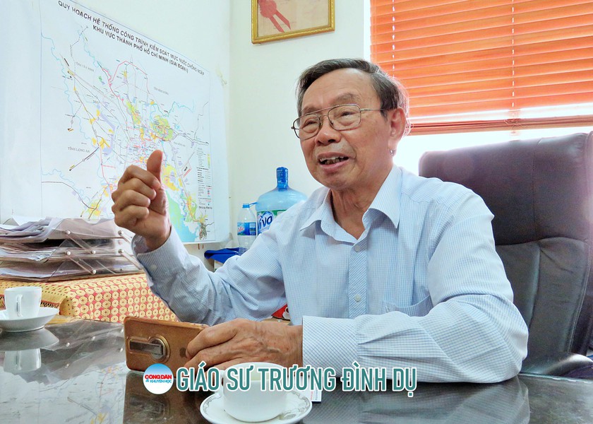 GS.TS Trương Đ&igrave;nh Dụ: Tận dụng vỉa h&egrave; l&agrave;m "ng&acirc;n h&agrave;ng chứa nước", chống ngập ngầm cho Thủ đ&ocirc; - Ảnh 1.