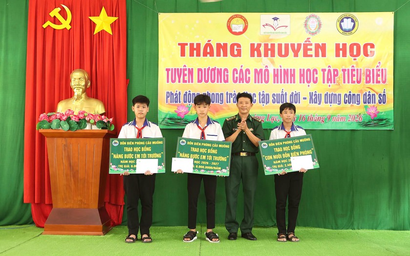 Thường Lạc (Đồng Th&aacute;p) ph&aacute;t động Th&aacute;ng Khuyến học, tuy&ecirc;n dương c&aacute;c m&ocirc; h&igrave;nh học tập ti&ecirc;u biểu - Ảnh 4.