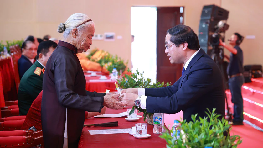 Th&aacute;i Nguy&ecirc;n long trọng kỷ niệm 90 năm th&agrave;nh lập cơ sở Đảng Cộng sản đầu ti&ecirc;n của tỉnh - Ảnh 9.