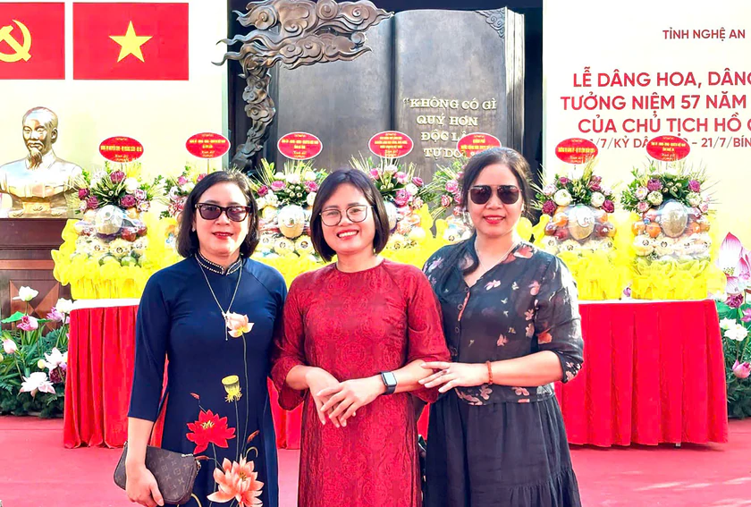 Trang trọng lễ giỗ B&aacute;c Hồ tr&ecirc;n qu&ecirc; hương của Người - Ảnh 12.
