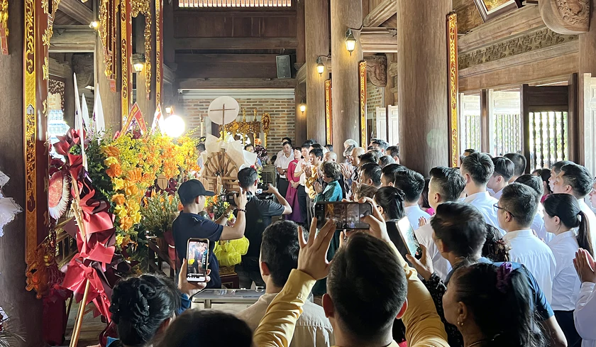 Trang trọng lễ giỗ B&aacute;c Hồ tr&ecirc;n qu&ecirc; hương của Người - Ảnh 7.