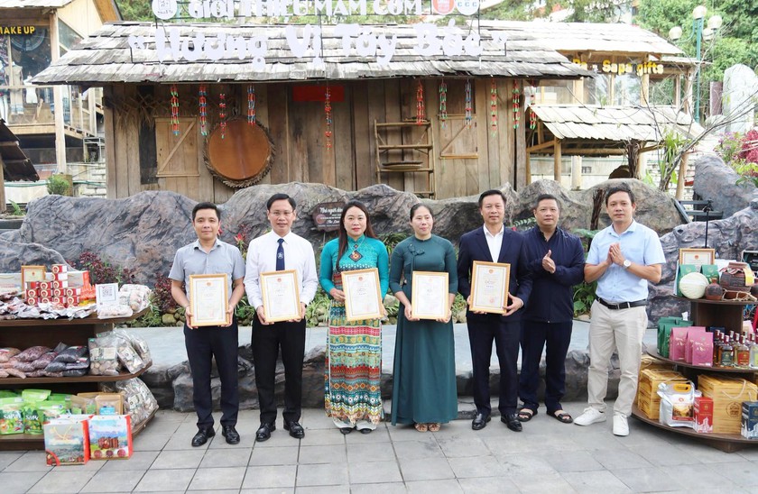 T&ocirc;n vinh v&agrave; lan tỏa hương vị ẩm thực v&ugrave;ng cao Sa Pa - Ảnh 2.