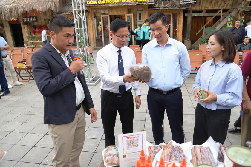 T&ocirc;n vinh v&agrave; lan tỏa hương vị ẩm thực v&ugrave;ng cao Sa Pa - Ảnh 5.
