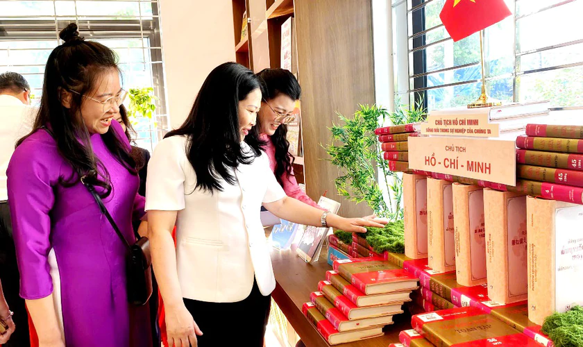 L&agrave;o Cai ra mắt Kh&ocirc;ng gian Hồ Ch&iacute; Minh gắn với chuyển đổi số - Ảnh 3.