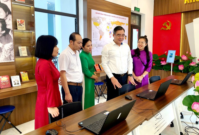 L&agrave;o Cai ra mắt Kh&ocirc;ng gian Hồ Ch&iacute; Minh gắn với chuyển đổi số - Ảnh 4.