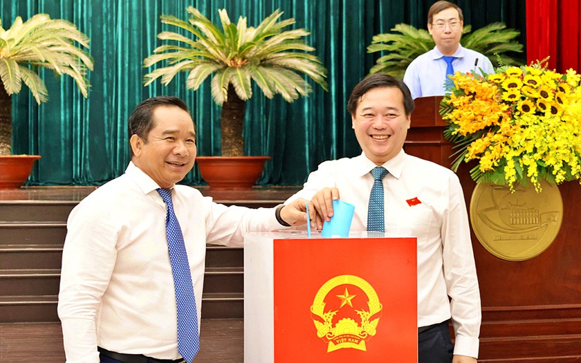 &Ocirc;ng Trương Minh Huy Vũ giữ chức Ph&oacute; Chủ tịch UBND Th&agrave;nh phố Hồ Ch&iacute; Minh - Ảnh 2.