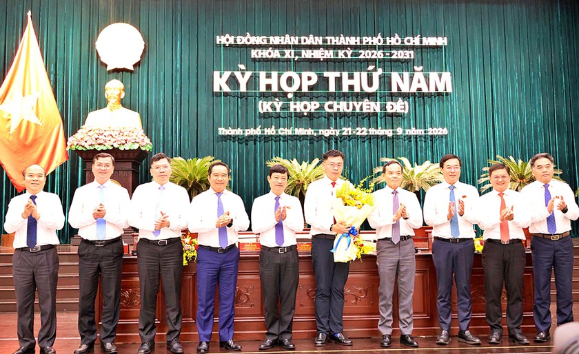 &Ocirc;ng Trương Minh Huy Vũ giữ chức Ph&oacute; Chủ tịch UBND Th&agrave;nh phố Hồ Ch&iacute; Minh - Ảnh 3.